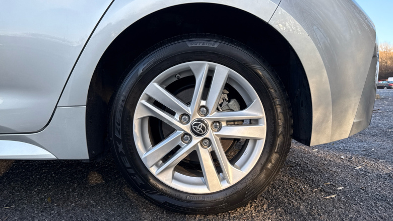 Toyota Corolla 1.8 VVT-i Hybrid Icon 5dr CVT Hybrid Hatchback